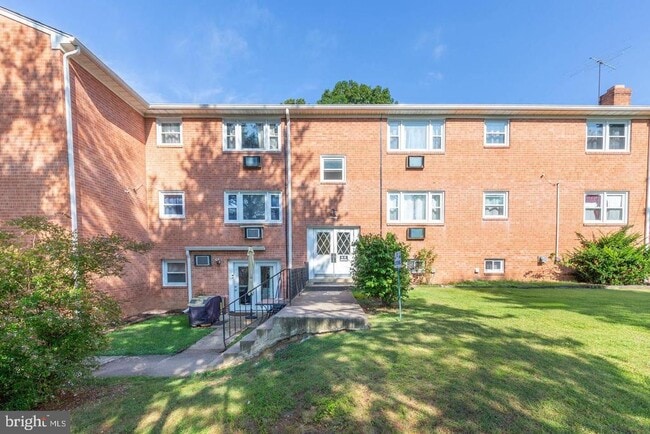 Building Photo - 14698 Colchester Rd