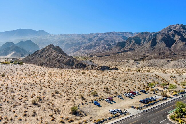 Building Photo - La Quinta Cove Gem