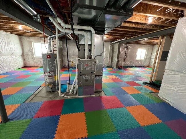 Building Photo - 22472 E Union Cir
