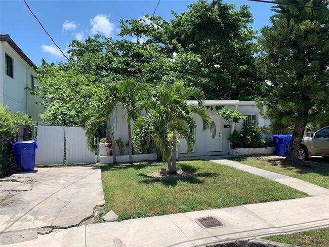 Building Photo - 3032 New York St