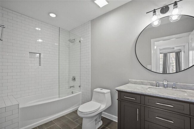 Building Photo - 850 Piedmont Ave NE