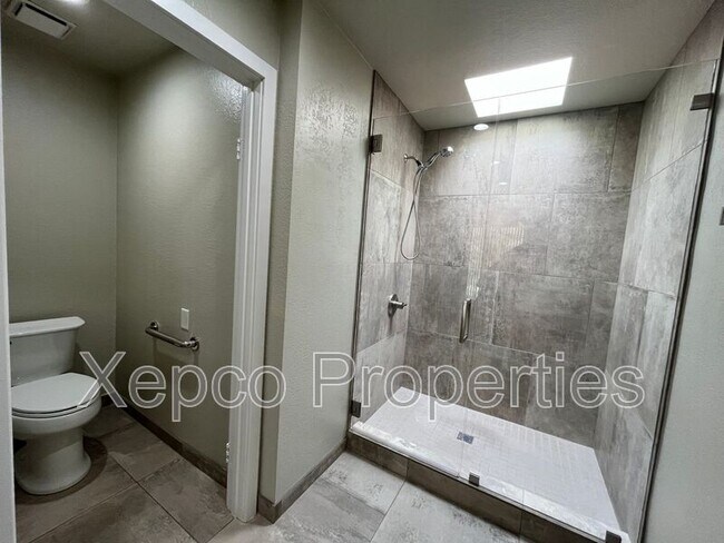 Building Photo - 41737 Armanac Ct