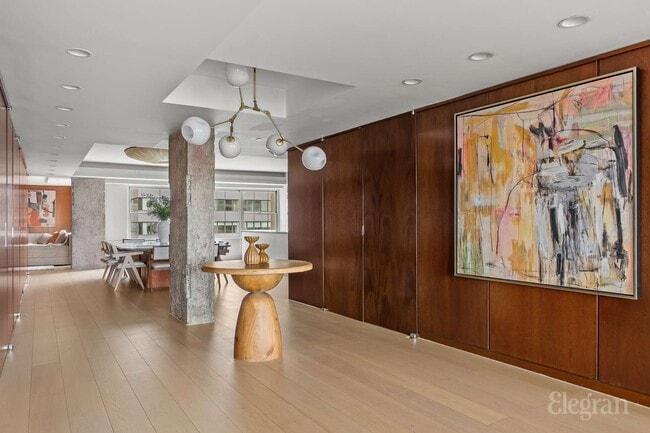 Building Photo - 118 E 60th St