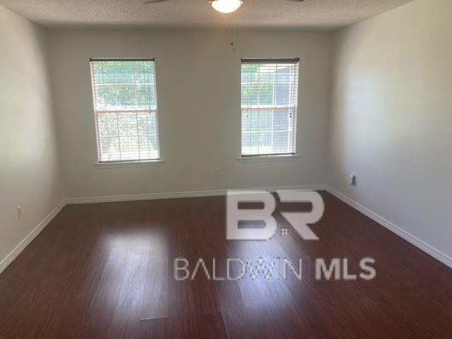 Building Photo - 770 Wedgewood Dr