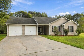 Building Photo - 28 Autumn Ridge Dr