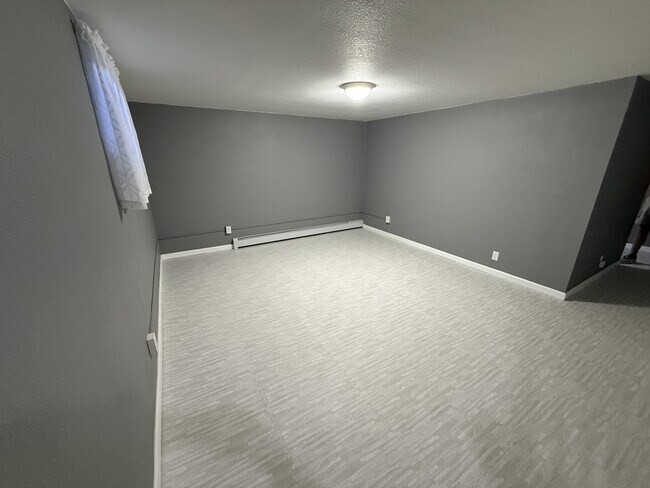 Building Photo - 824 37th Ave Ct