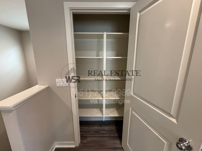Building Photo - 12843 Greenstone Way