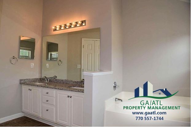 Building Photo - Beautiful home in GREAT school district av...