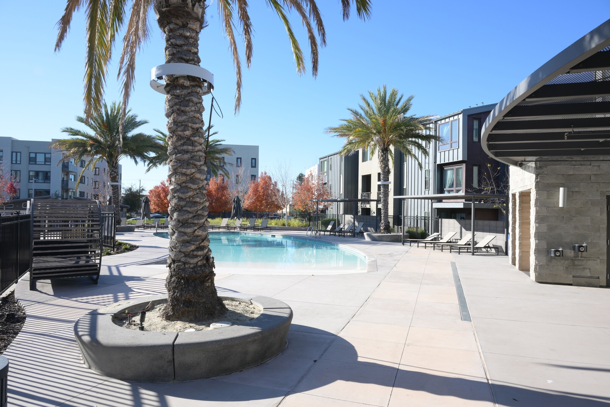 Community Swimming Pool - 45139 Challenge Cmn