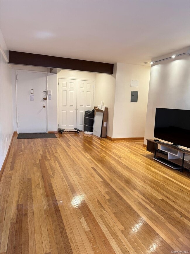 Building Photo - 137-05 Franklin Ave