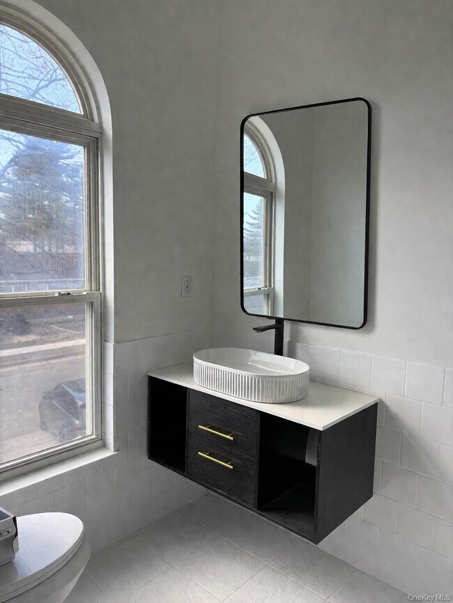 Building Photo - 146 Jefferson Ave