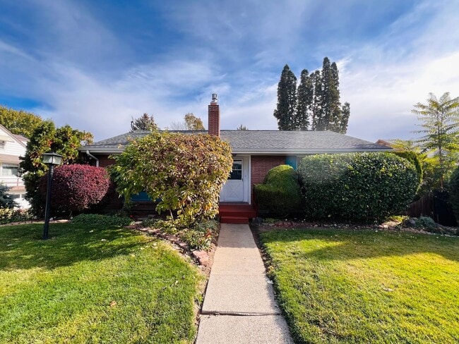 Building Photo - Non-Refundable & Security Deposit Total: $...