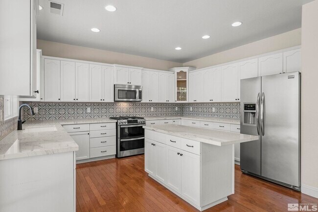 Building Photo - 1755 Cavern Dr