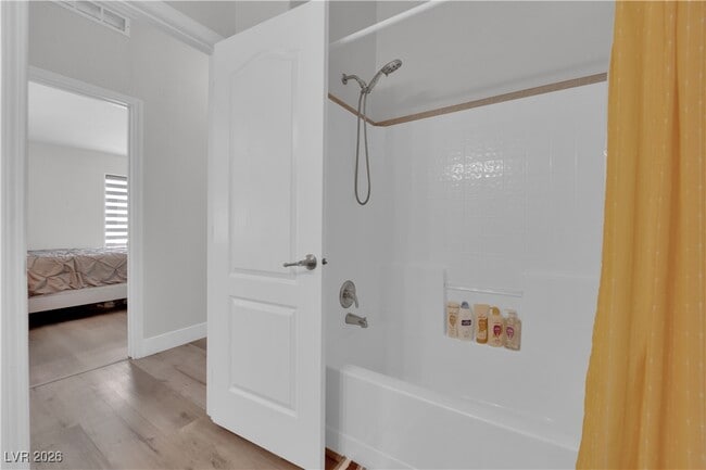 Building Photo - 6425 W Quail Ave