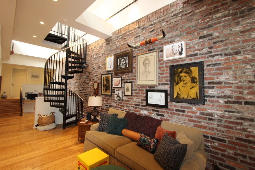 Living Room - 139 7th St