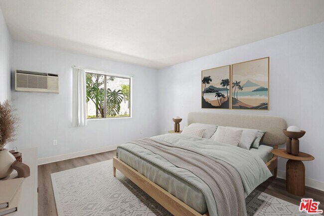 Building Photo - 18530 Hatteras St