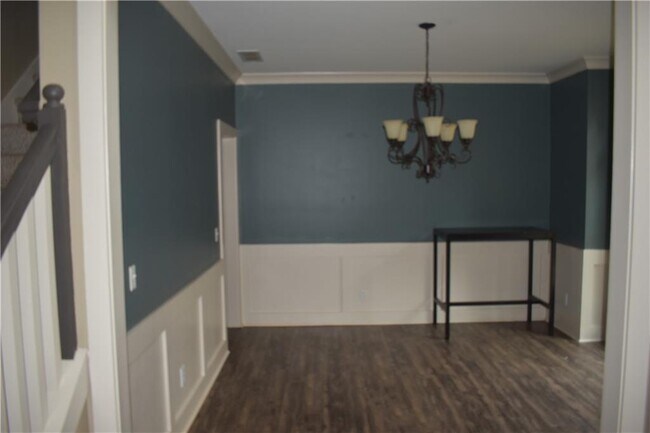 Building Photo - 43 Jessel Ln