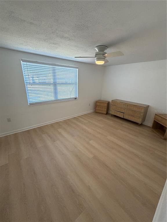 Building Photo - 3352 Honeymoon Ln