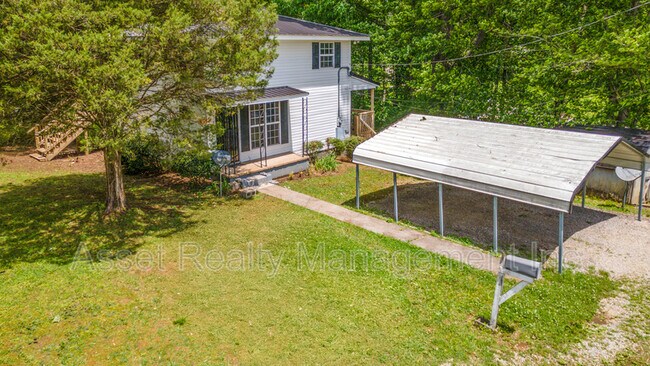 Building Photo - 513 Benton Cir