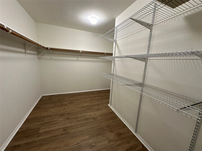 Building Photo - 7706 Sagemark Ridge Dr