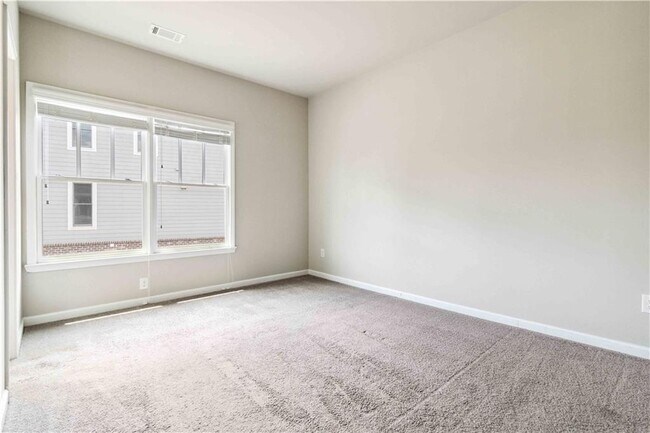 Building Photo - 510 Suwanee Pass Ln