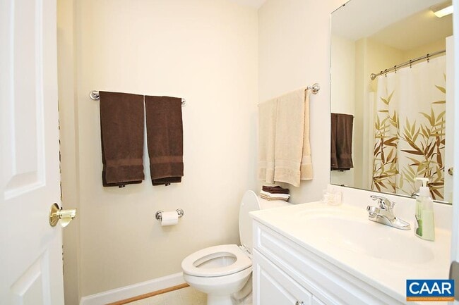 Building Photo - 1039 Carrington Pl