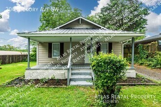 Building Photo - 204 Hickory Ave SW