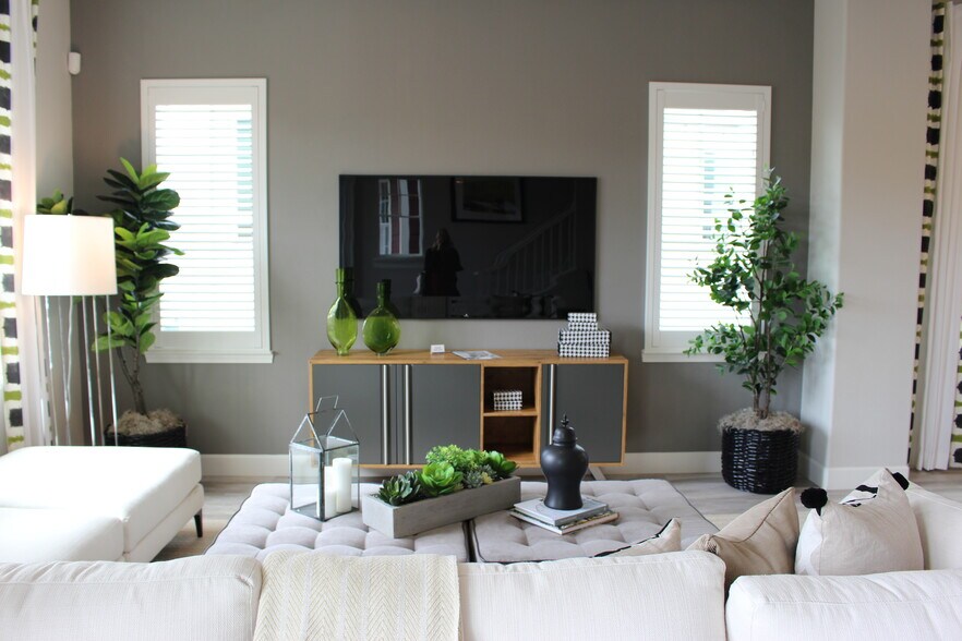 Great Room (TV not included) - 26 Irby Ranch Dr