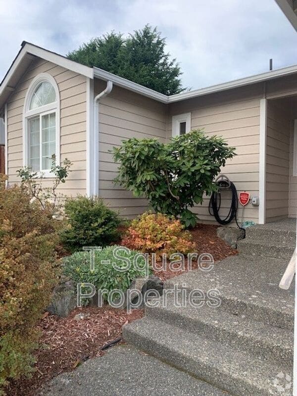 Building Photo - 1127 58th Pl SW