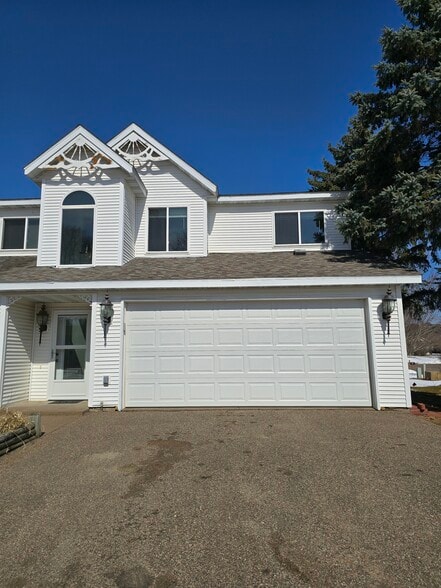 2 Car Attached Garage - 1640 Terrill St