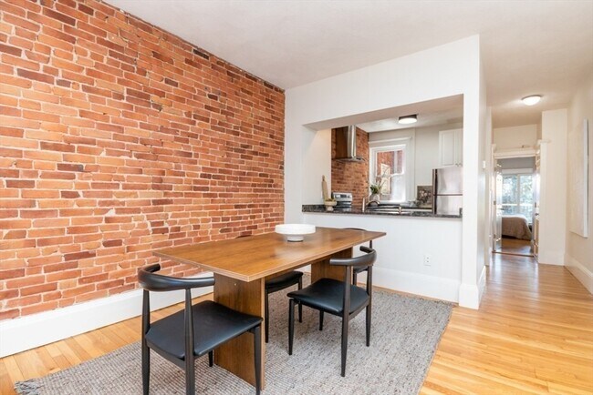 Building Photo - 298 Bunker Hill St