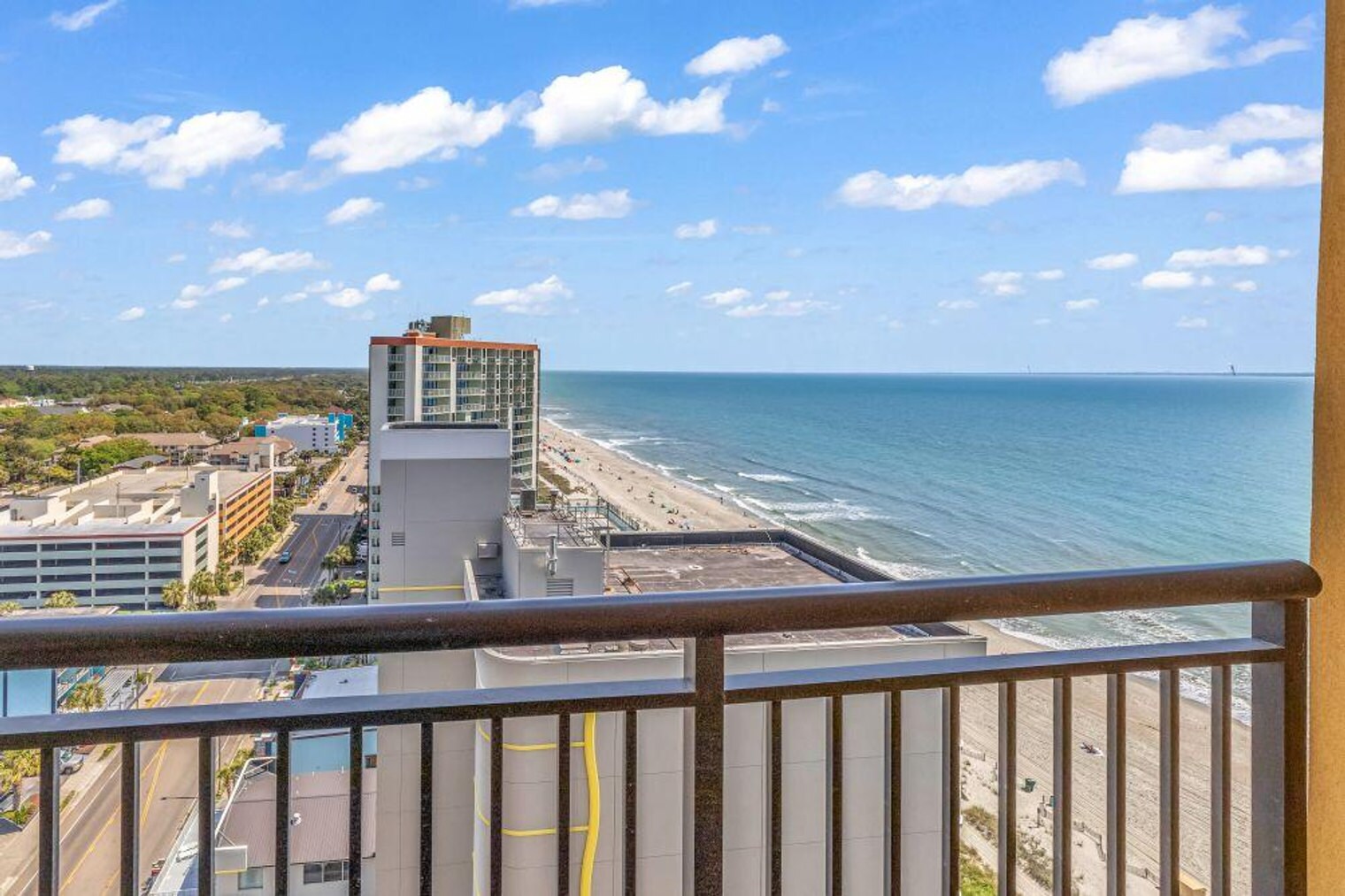 Building Photo - 2600 N Ocean Blvd