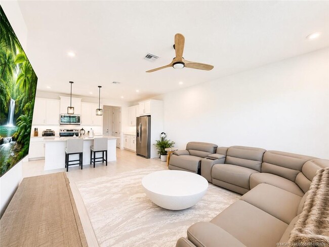 Building Photo - 3583 NW Solange Ct