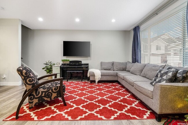 Building Photo - 9288 Castlebury Ct