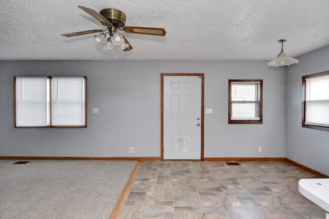 Building Photo - 2300 Avenue F