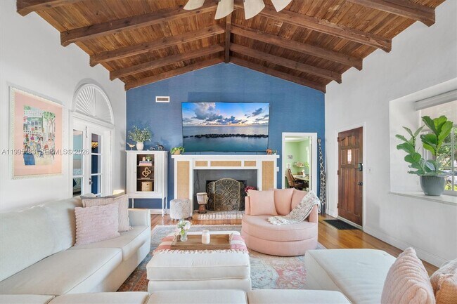 Building Photo - 9636 NE 5th Avenue Rd