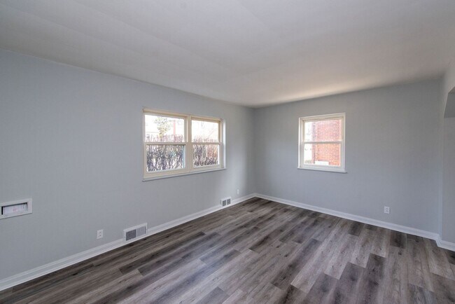 Building Photo - 3053 N Hegry Cir