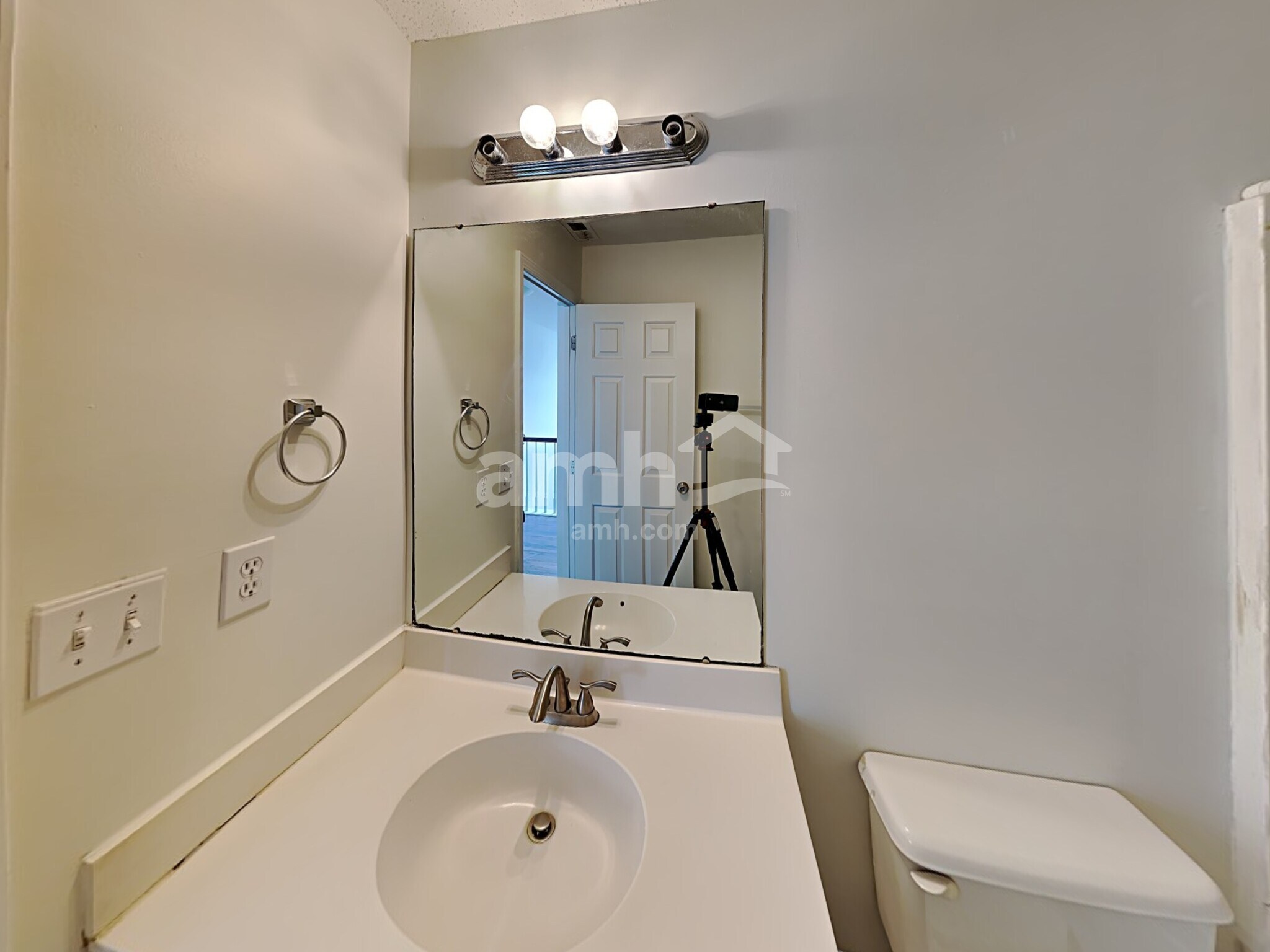 Building Photo - 13003 Shannon Park Ln