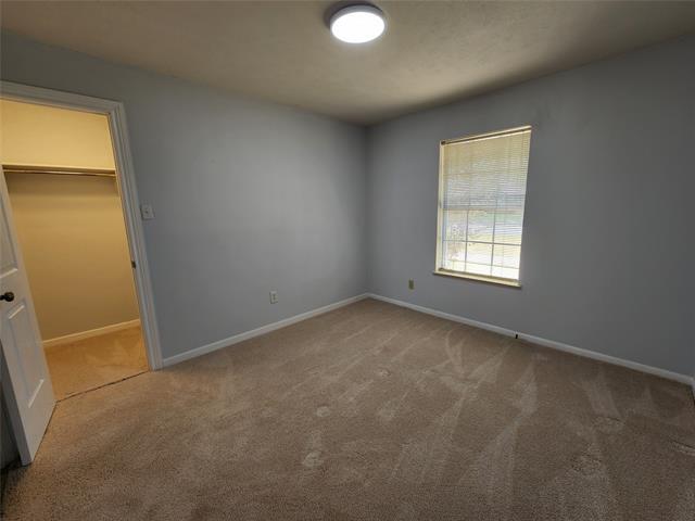 Building Photo - 2604 Buckingham Dr