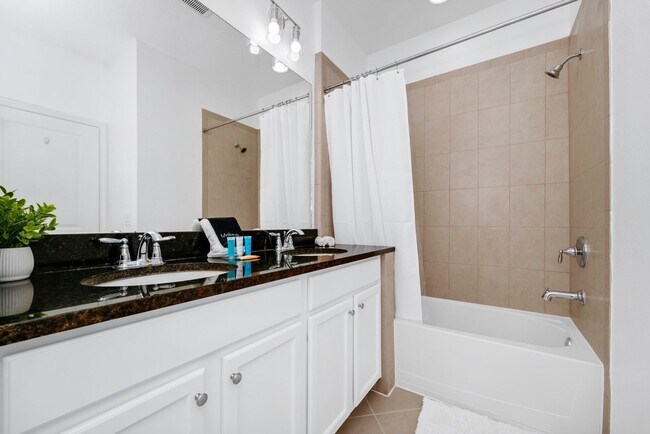 Building Photo - 302 Captiva Dr
