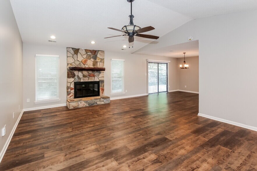 Building Photo - 11834 Post Ridge Ct