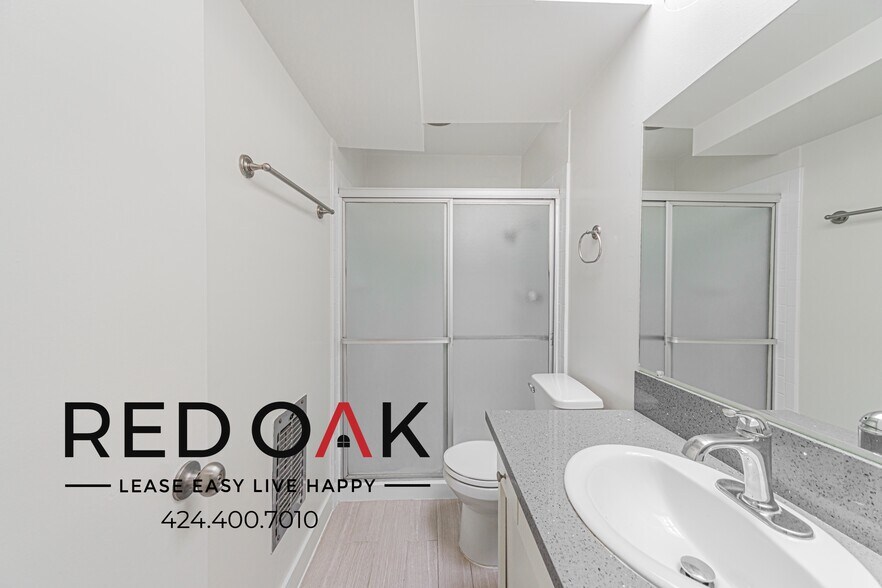 Building Photo - 4433 Colbath Ave