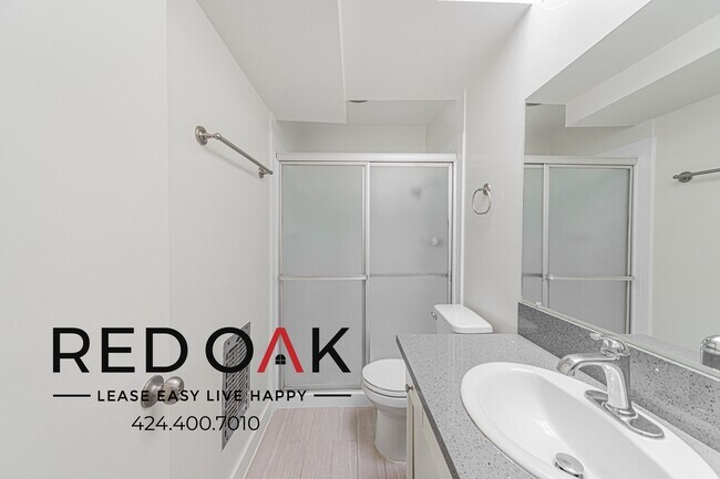 Building Photo - 4433 Colbath Ave