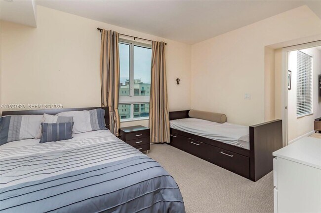 Building Photo - 7355 SW 89th St