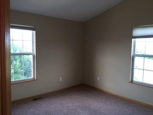 Building Photo - 3055 SW Arlan Ln