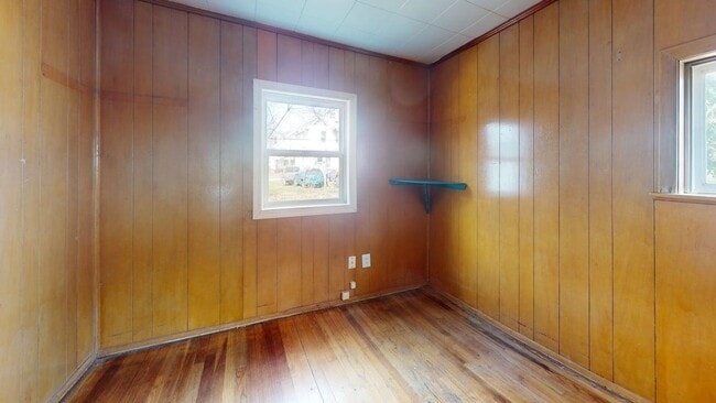 Building Photo - 3 Bedroom Home in Cleveland