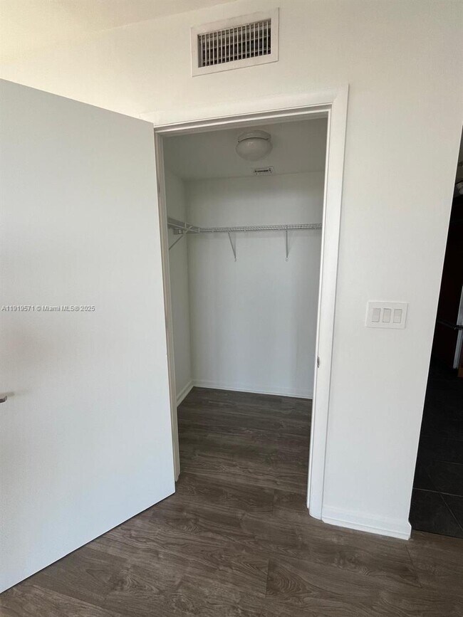 Building Photo - 50 Biscayne Blvd