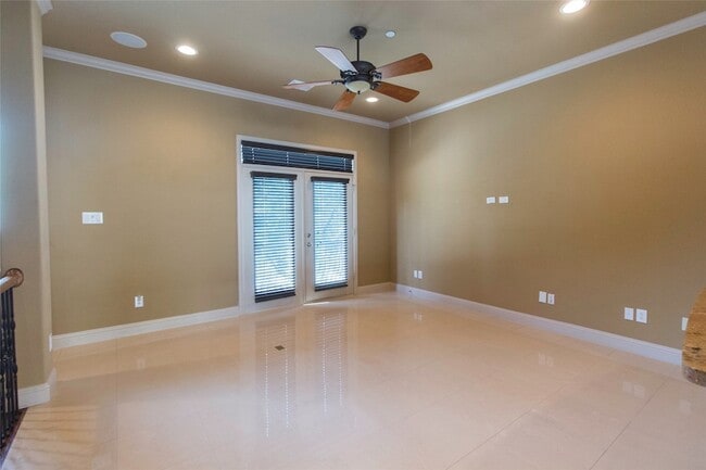 Building Photo - 7416 Bishop Rd