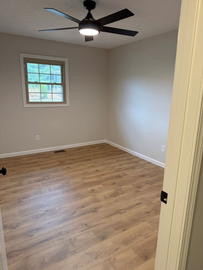 Building Photo - Available Nov. 24th 2025