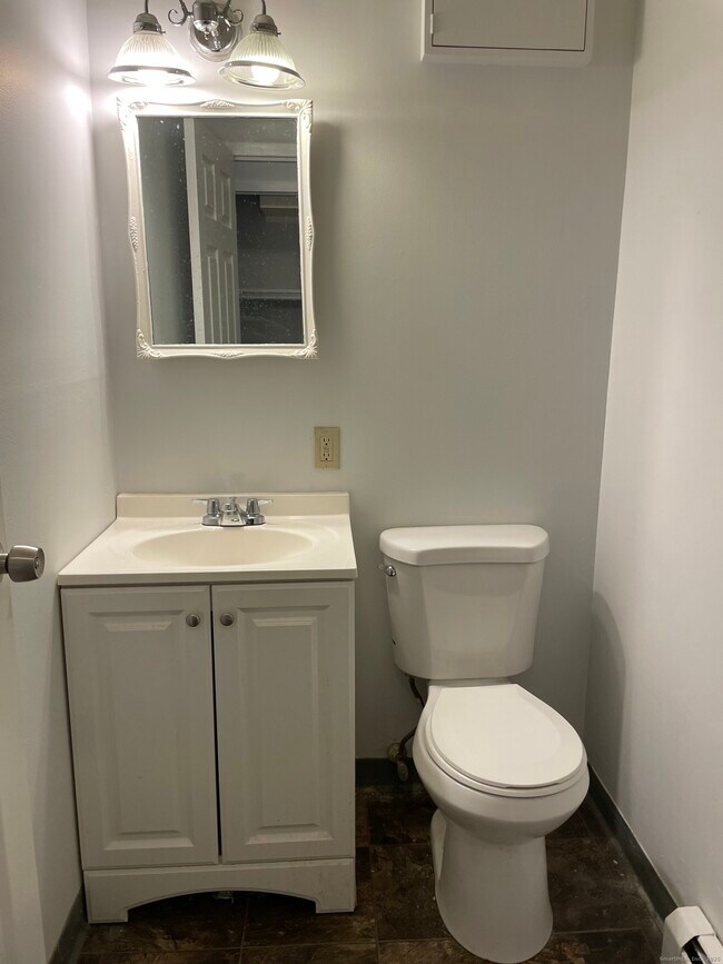 Building Photo - 88 Wakelee Rd